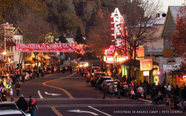 Angels Camp Lighted Christmas Parade, Open House & Wine Stroll This Saturday!