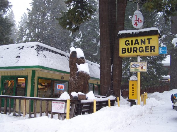 Giant Burger Is Now Hiring!!  Apply Today