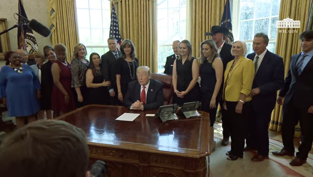President Trump Welcomes the Crew and Passengers of Southwest Airlines Flight 1380 to the White House