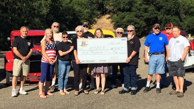 Motherlode Cruisers Give Back!  Hospice of Amador & Calaveras Receive Proceeds from Annual Car Show