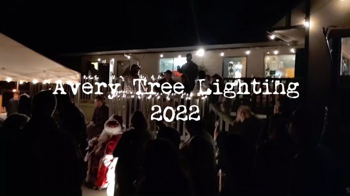 Hundreds Attended the 17th Annual Avery Christmas Tree Lighting!