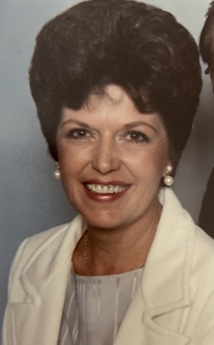 Connie Lou Adams 1937 – 2022