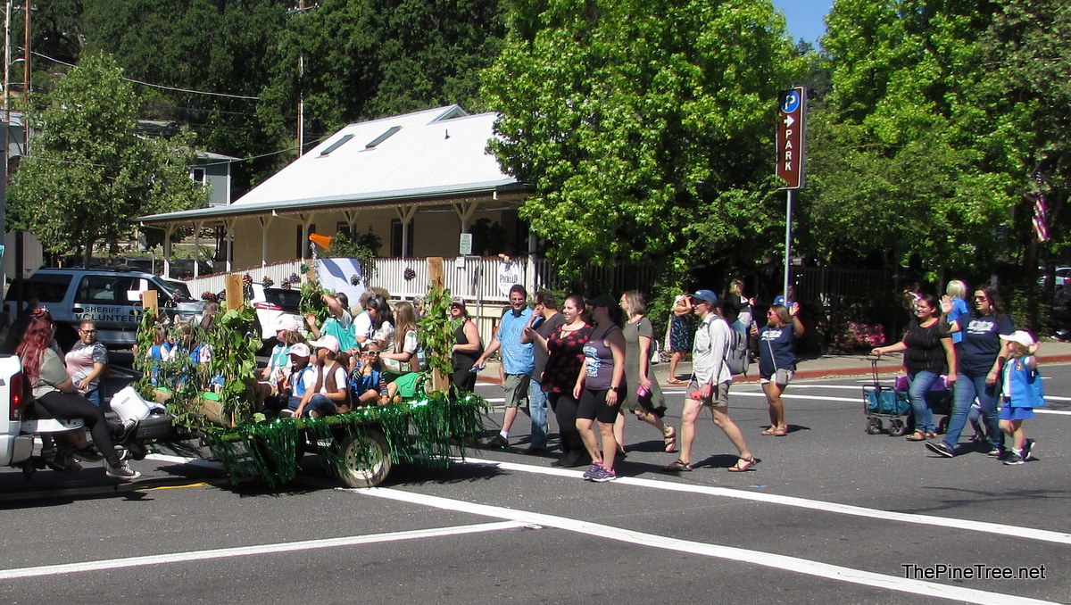 FrogJumParade24 (9)
