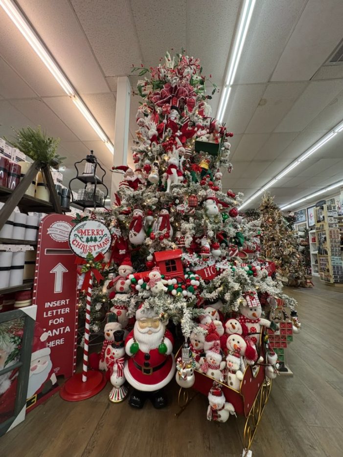 Tis the Season at Arnold Ace Home Center Tis the Season at Arnold Ace Home Center