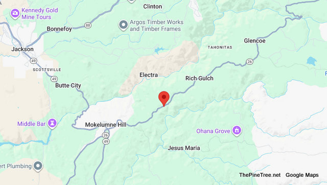Traffic Update….Tree Blocking Hwy 26 near Dirt Road